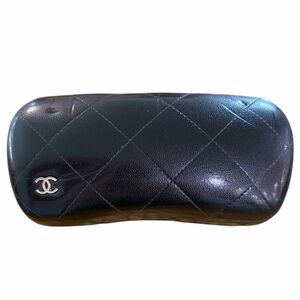 Chanel Black CC logo quilted leather sunglass case authentic